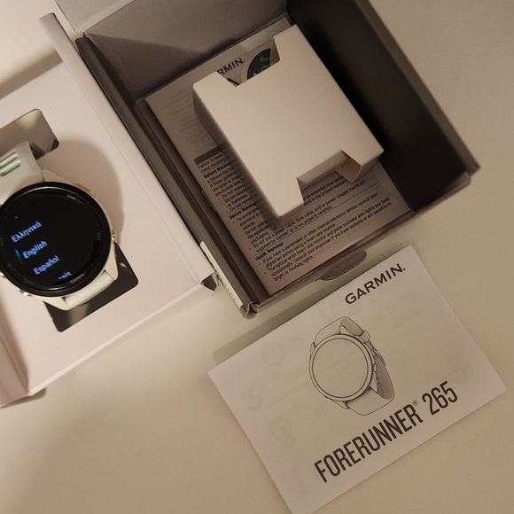 Garmin Forerunner 265S in White - Picture 6 of 9